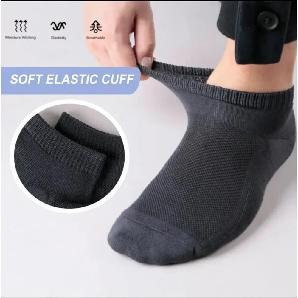 Women's Athletic Ankle Socks 9-11 White Moisture Wicking Reinforced Toes 4pk